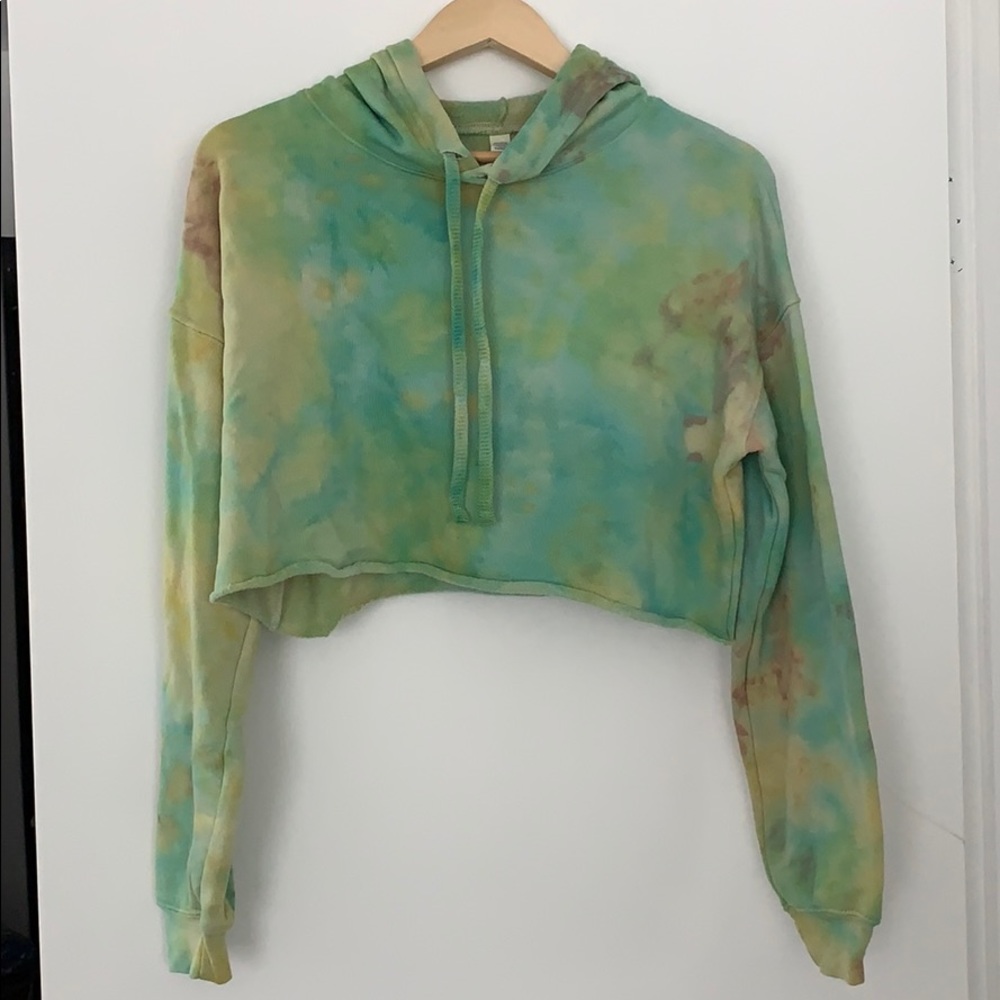 Tie dye cropped hoodie